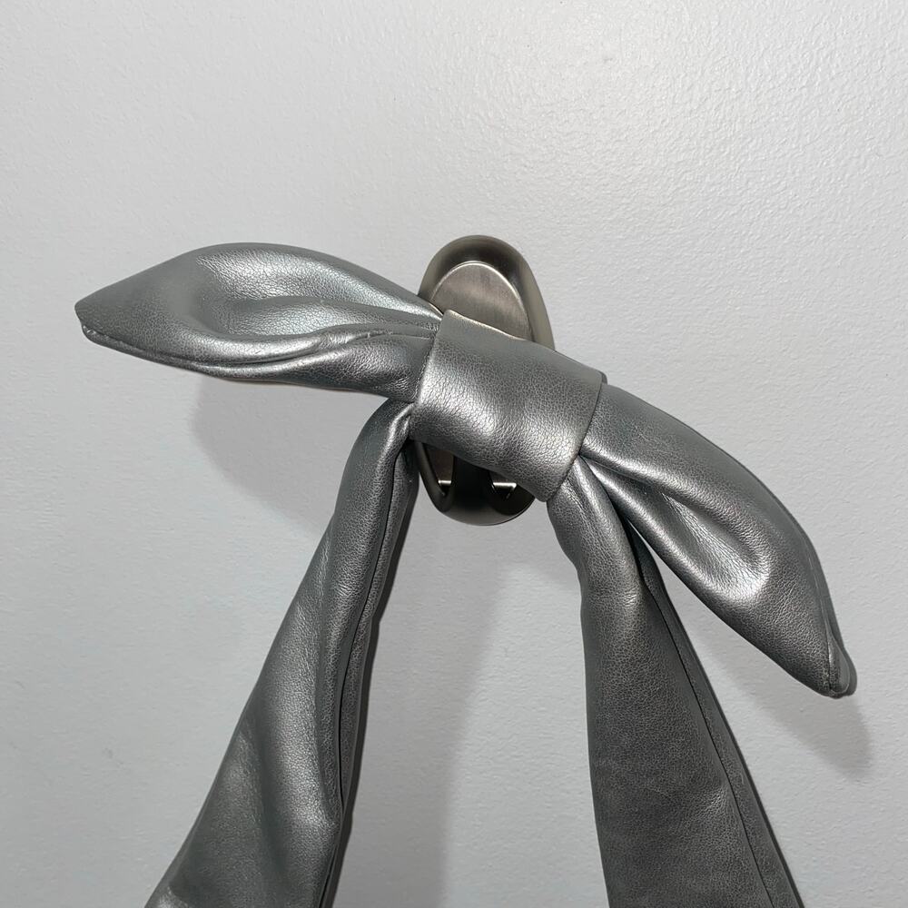 Nordstrom Y2K Silver Shoulder Bag, Bow detail - Picture 5 of 14